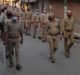  75 Police man shave head to fight against Corona in Agra