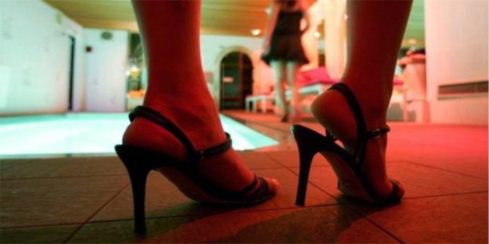 Cyber Criminals send massage for gigolo service in Agra #agranews