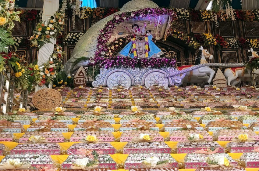  Video: Divine Chappan Bhog of Govardhan Girraj Ji Maharaj from Agra….#agranews