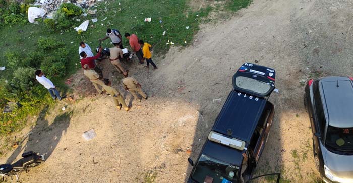  Agra News: Bike rider fell down from flyover in Agra, died on the spot…#agranews