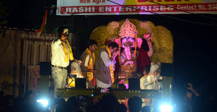  Agra News: Attractive procession of Ganesh ji in Dayalbagh area of ​​Agra…#agranews