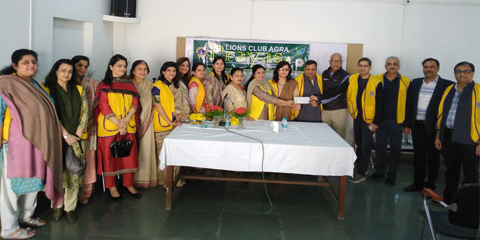  Agra News : Lions Club Agra Prayas donate Rs 1.25 lakh to Hardyal Viklang Kendra #agra
