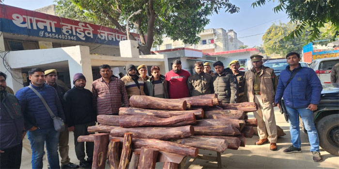  Mathura News : 7 arrested with illegal red sandalwood worth Rs 1 crore in Mathura #mathura