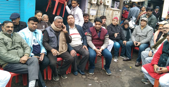  Agra News: Traders angry over non-disclosure of loot and firing incident, opened market but kept 5 demands…#agranews
