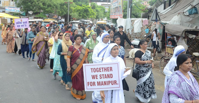  Agra News: Christian society of Agra took out silent peace march on Manipur vandalism…#agranews