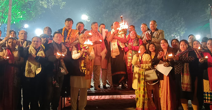  Agra News: Grand Aarti of Yamuna Maiya performed on the Dauji Purnima in Agra…#agranews