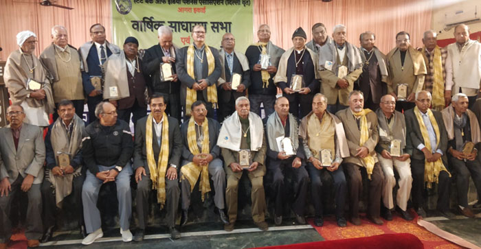  Agra News: 31 members who completed 75 years of age were felicitated on Veterans Day in Agra…#agranews