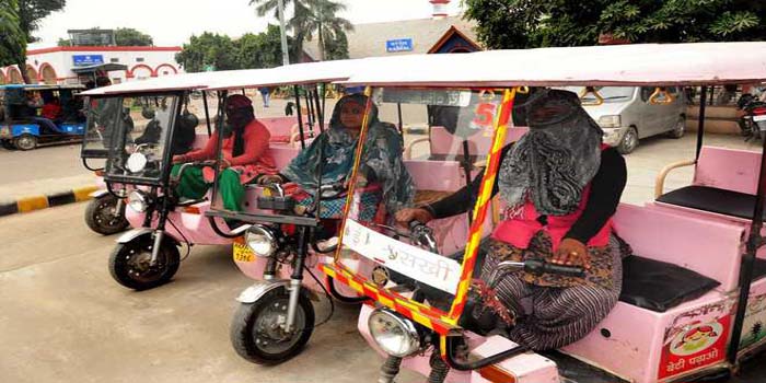  Chief Minister Youth Self-Employment: 250 women from every district including Agra will get e-rickshaws at concessional rates