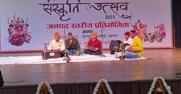  Agra News: Participants in culture festival in Agra showed rich historical folk tradition…#agranews