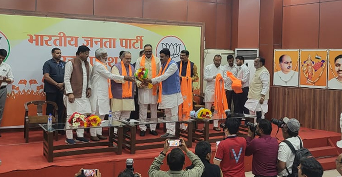  Agra News: Akhilesh Yadav got a shock from Agra. Former MLA joins BJP…#agranews