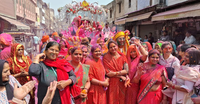  Agra News: Shri Mankameshwar Mahadev Dola came out in Agra, scattered colors of Holi…#agranews