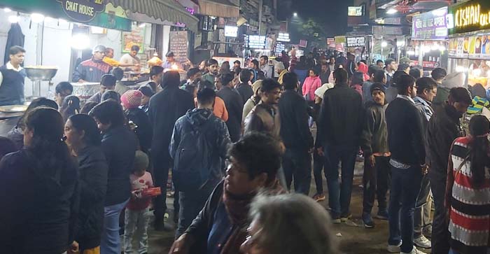  Agra News: Two counters seized in the famous Chaat Gali of Sadar in Agra, notice issued to 20. Strict action of Cantonment Board…#agranews