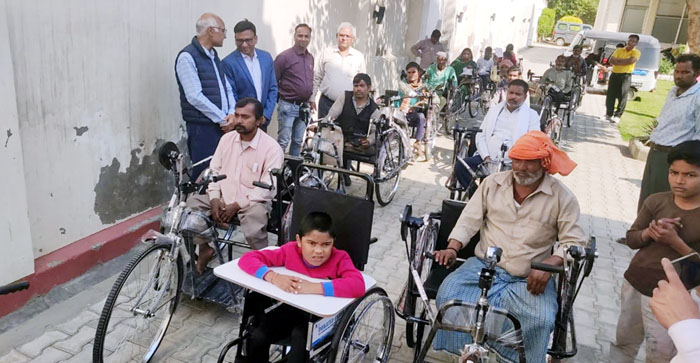  Agra News: Equipment distributed to 325 beneficiaries at Hardayal Handicapped Center…#agranews