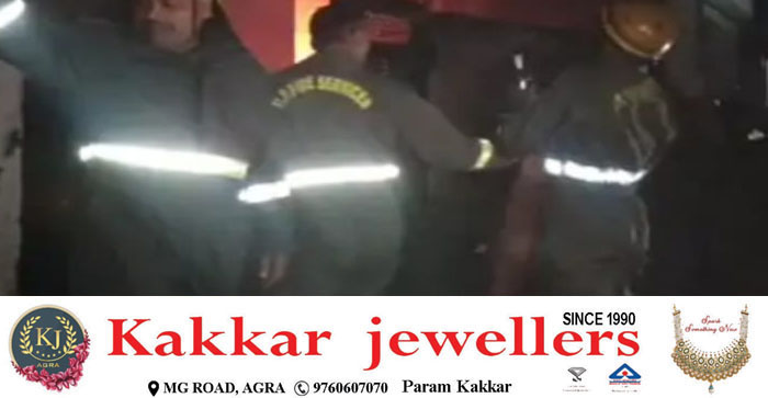  Agra Video News : Fire break out in footwear Factory in Agra #agra