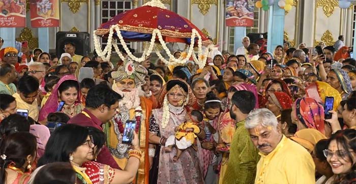  Agra News: People became emotional after hearing the story of Krishna’s birth in Shrimad Bhagwat Katha…#agranews