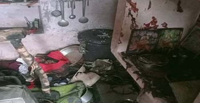  Agra News: House caught fire due to inverter battery explosion, wife died, husband’s condition critical…#agranews