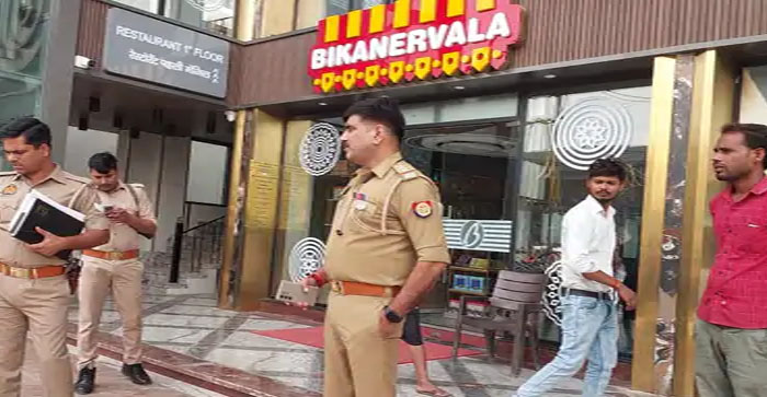  Sad News: Three workers died in the newly constructed Bikanerwala showroom in Vrindavan…#mathuranews