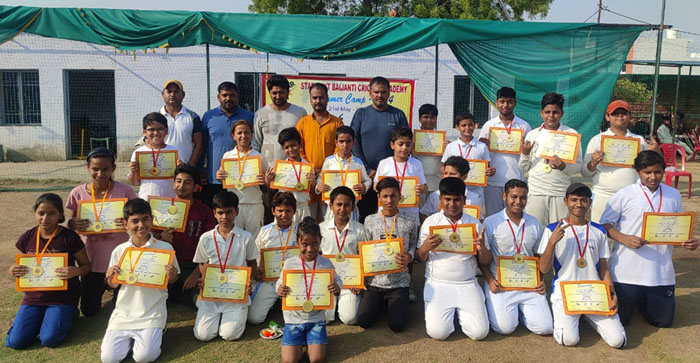  Agr News: Great conclusion of summer camp of Star Next Baijanti Cricket Academy in Agra