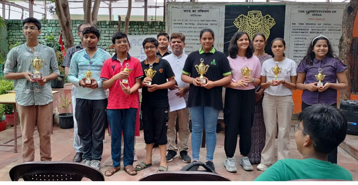  Agra News: Shreyas Singh and Saanvi Sharma became champions in Under 15 District Chess Championship in Agra….#agranews