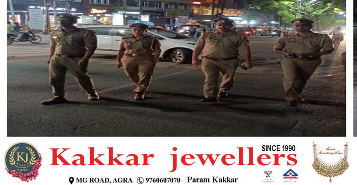  Agra Breaking News : Diamond worth Rs 1 crore stolen from businessman’s car, Police check CCTV#agra
