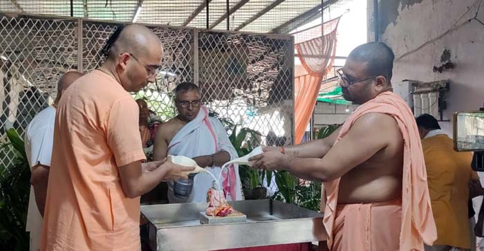  Agra News: Srila Prabhupada 128th Vyas Puja Mahotsav celebrated with devotion in Agra…#agranews