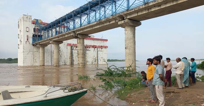  Agra News: The water level of Chambal river started rising in Agra, so close to the danger mark…#agranews