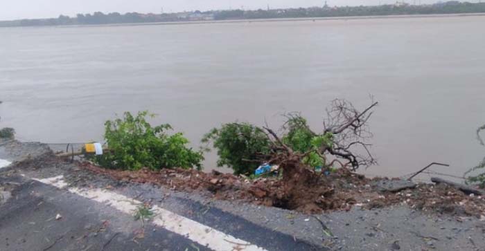  Agra News: Balkeshwar Sitaram Colony wall fell in Yamuna…#agranews