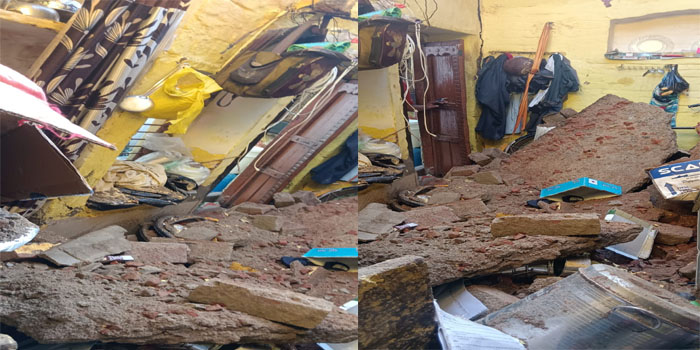  Agra News : Floor of house collapsed in Agra, Family saved #Agra