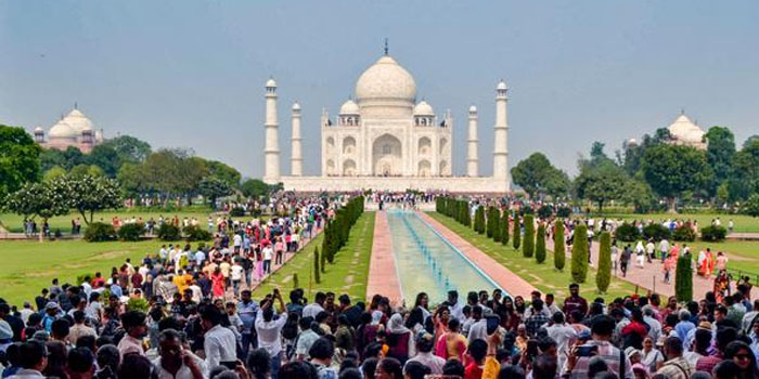  Waqf Board declare Taj Mahal Waqf property in 2005, SC Stay