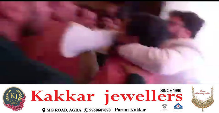  Agra News : Ruckus in award ceremony in star Hotel in Agra #Agra