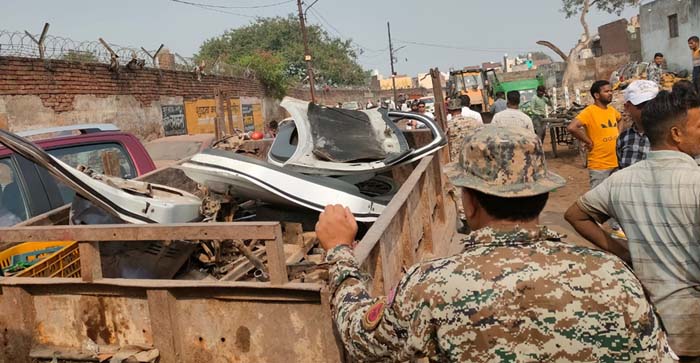  Agra News: Amidst heavy protest, Nagar nigam removed encroachment in Chhipitola, also collected fine…#agranews